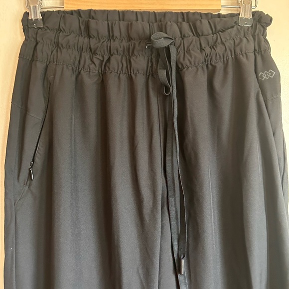 High Rise Workout Pants - Picture 3 of 5